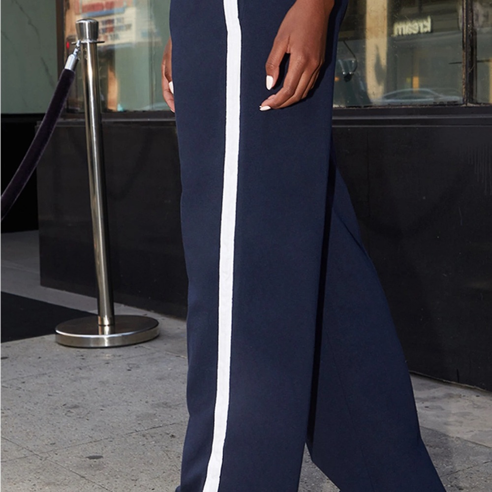 Brandy Melville sweatpants fits size S-M